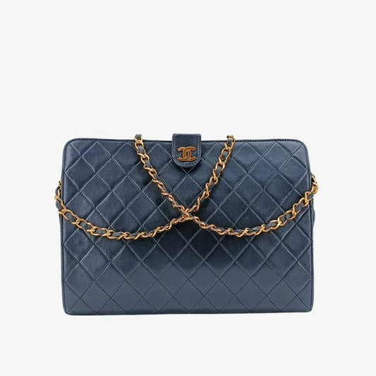 ra471-chanel-vintage-navy-lambskin-quilted-shoulder-bag