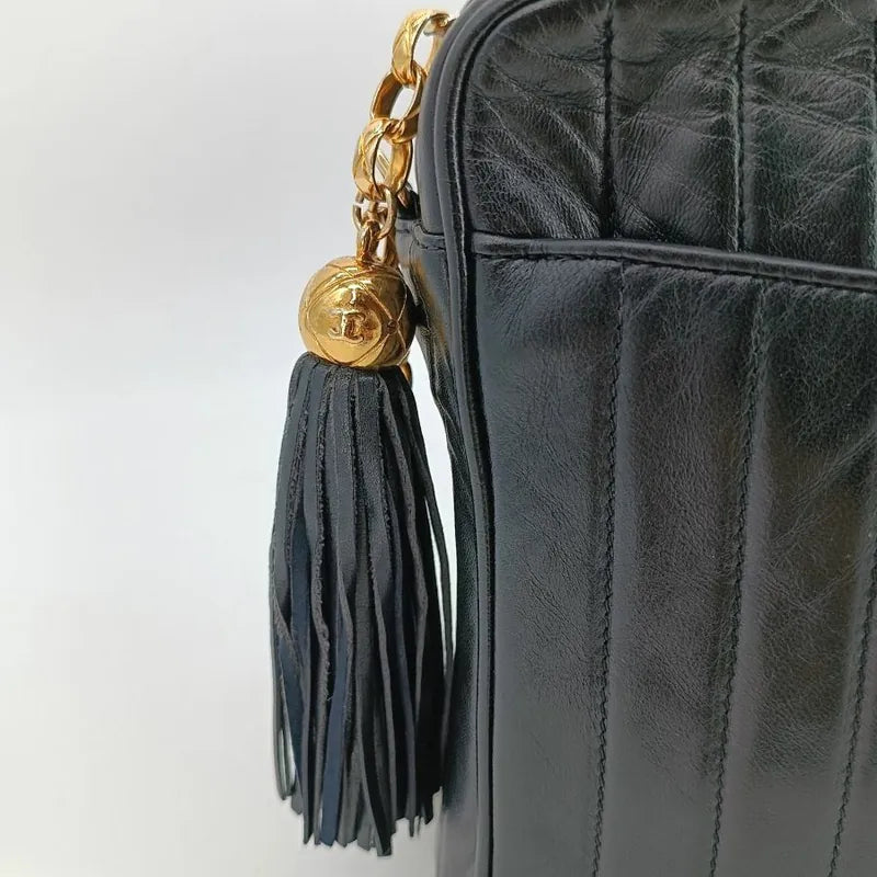 jt656-chanel-vintage-black-lambskin-tassels-gold-chain-camera-bag