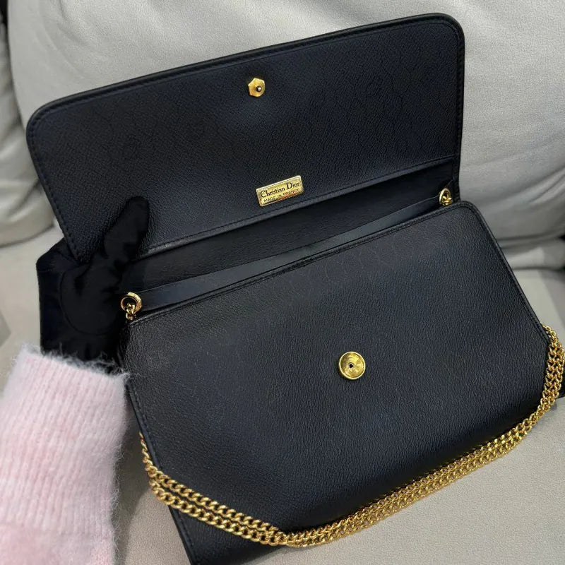 jw835-christian-dior-90-s-vintage-black-caviar-leather-shoulder-bag