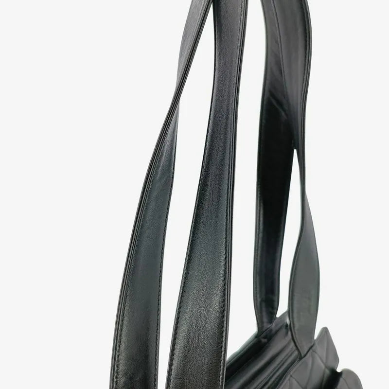 ra916-chanel-vintage-black-lambskin-quilted-tote-bag