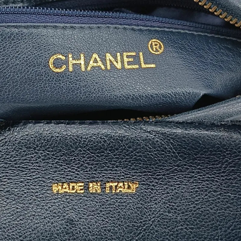 jah96-chanel-vintage-black-lambskin-quilted-camera-bag