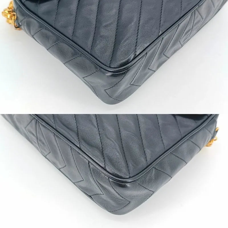 jt561-chanel-vintage-black-lambskin-gold-chain-chevron-camera-bag