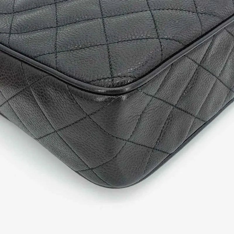 jq906-chanel-vintage-black-caviar-quilted-camera-shoulder-bag