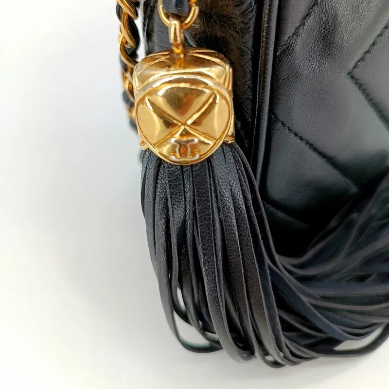 jt158-chanel-vintage-black-lambskin-tassel-camera-bag
