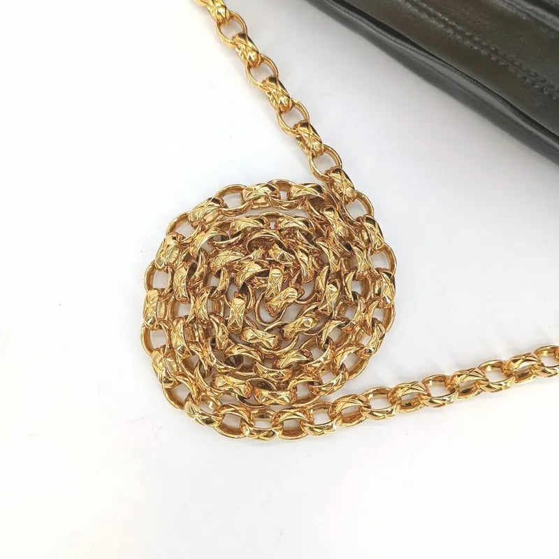 ra455-chanel-vintage-black-lambskin-gold-chain-camera-bag