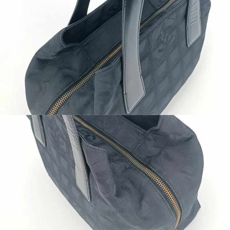ra211-chanel-vintage-black-nylon-handbag