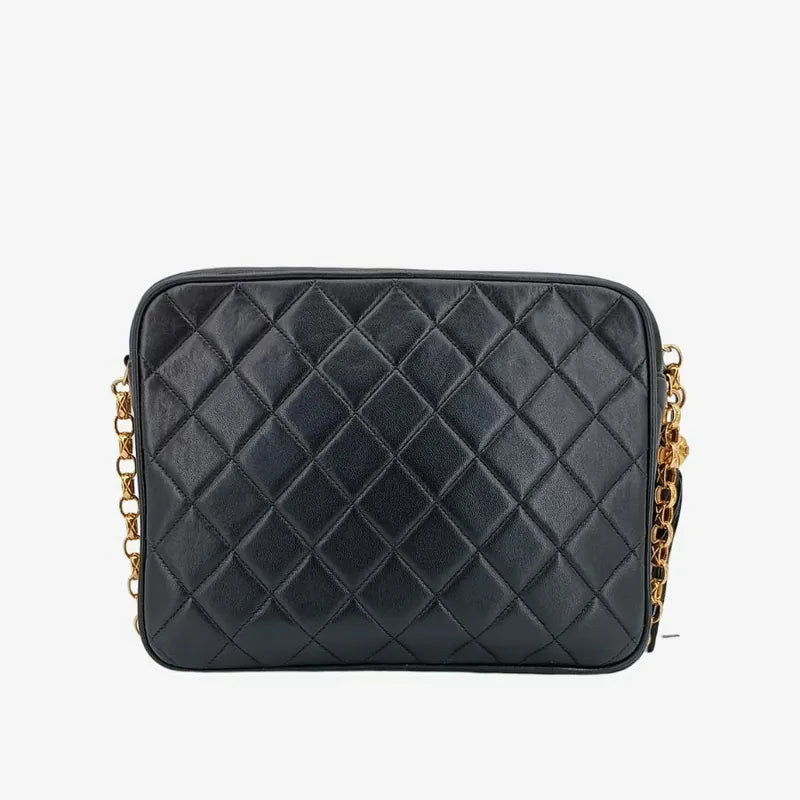 js539-chanel-vintage-black-lambskin-gold-chain-camera-bag