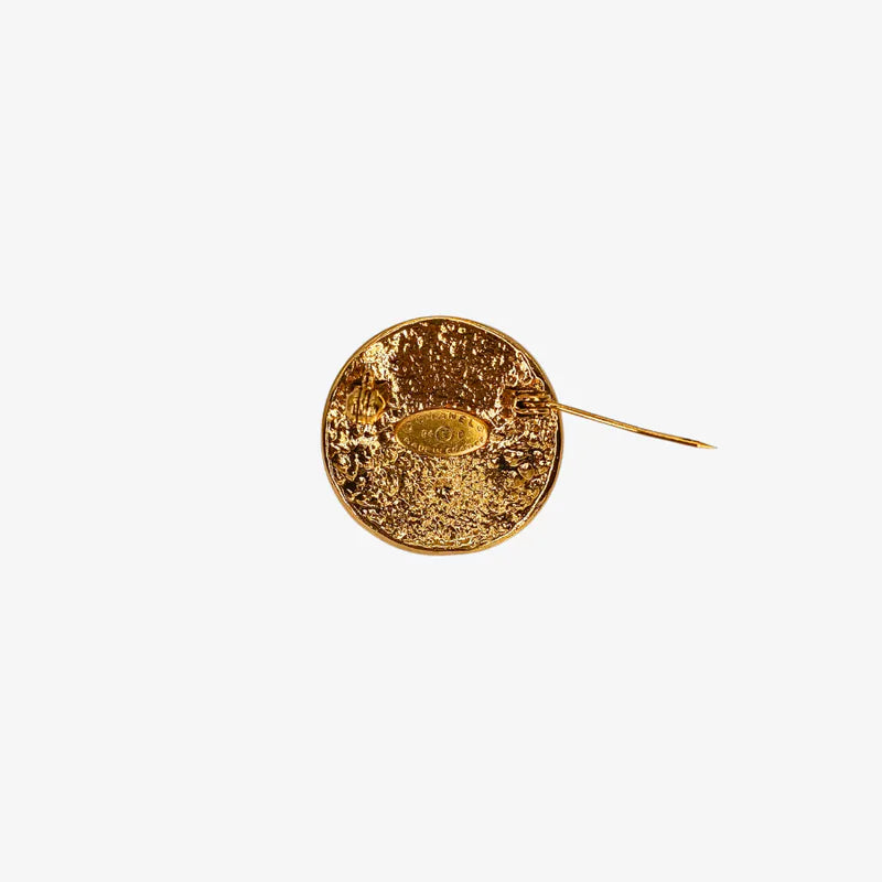rc323-chanel-vintage-round-gold-plated-brooch