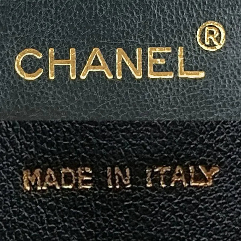 rb052-chanel-vintage-black-lambskin-quilted-camera-bag
