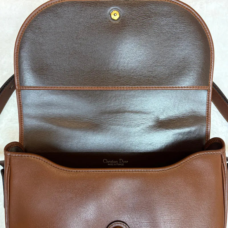 jx647-christian-dior-vintage-brown-leather-shoulder-bag