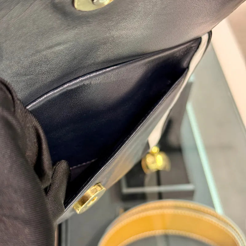 rb795-chanel-vintage-white-navy-lambskin-gold-chain-camera-bag
