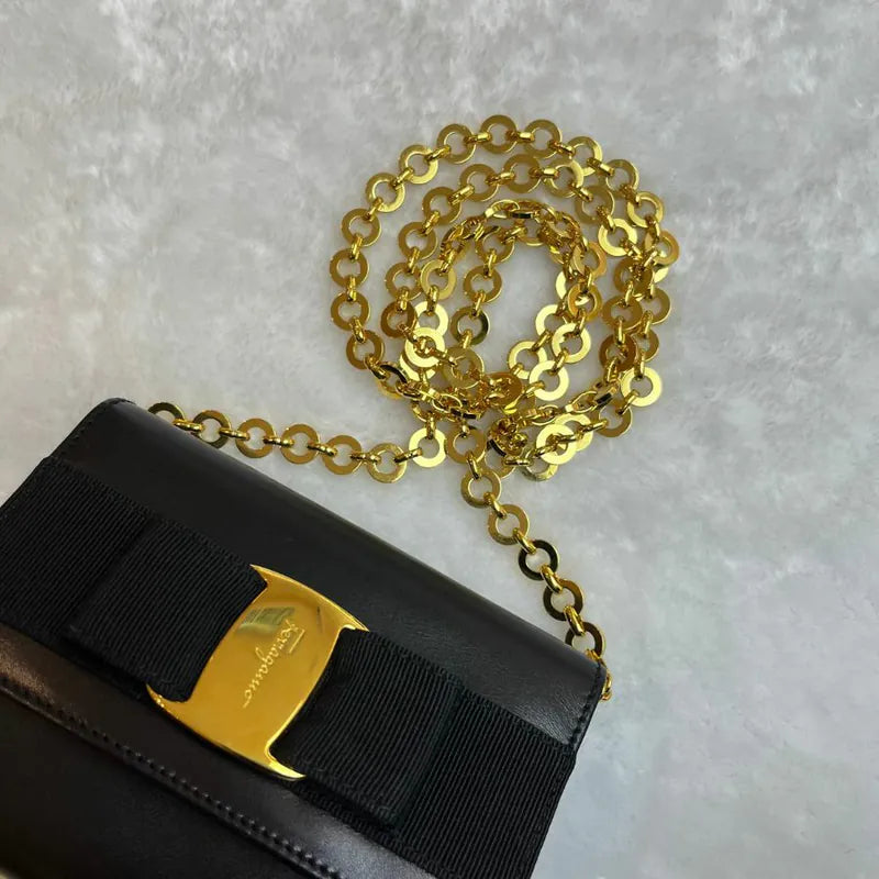 rc439-salvatore-ferragamo-vintage-black-calfskin-shoulder-bag-belt-bag