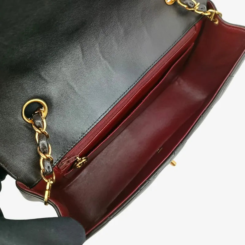 ra656-chanel-vintage-black-lambskin-25cm-diana-flap-bag