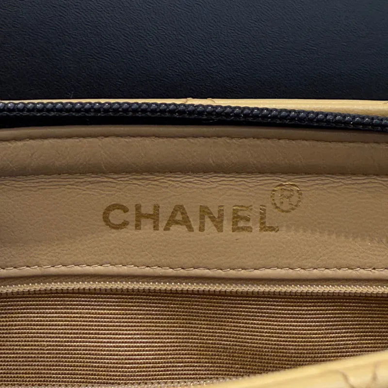 jw414-chanel-vintage-beige-lambskin-quilted-tote-bag