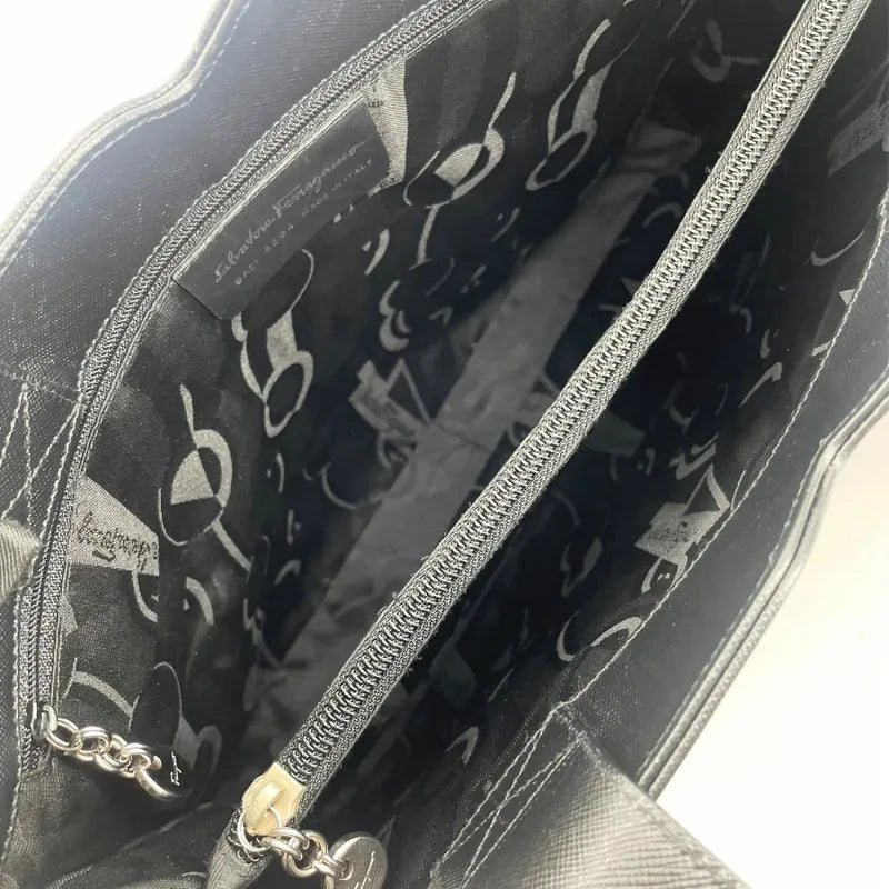 jx947-salvatore-ferragamo-vintage-black-leather-tote-bag