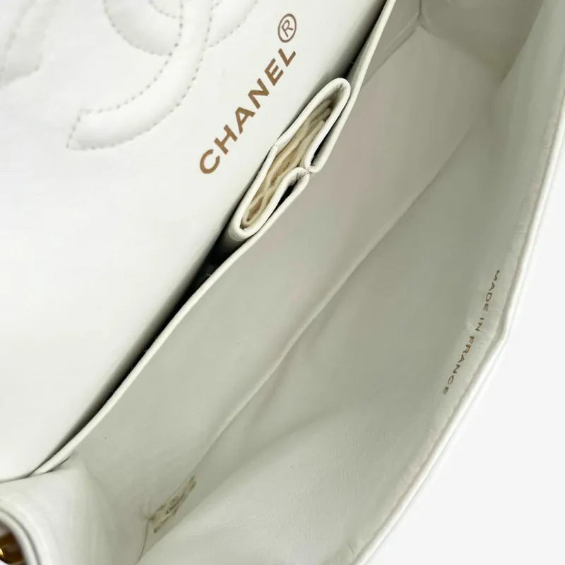 jah192-chanel-vintage-white-lambskin-23cm-classic-flap-bag