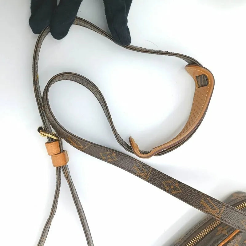 js412-louis-vuitton-danube