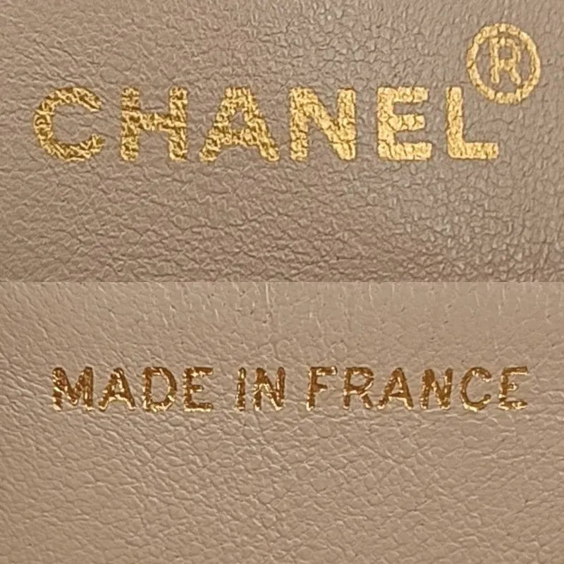 ra463-chanel-vintage-beige-lambskin-vertical-flap-bag