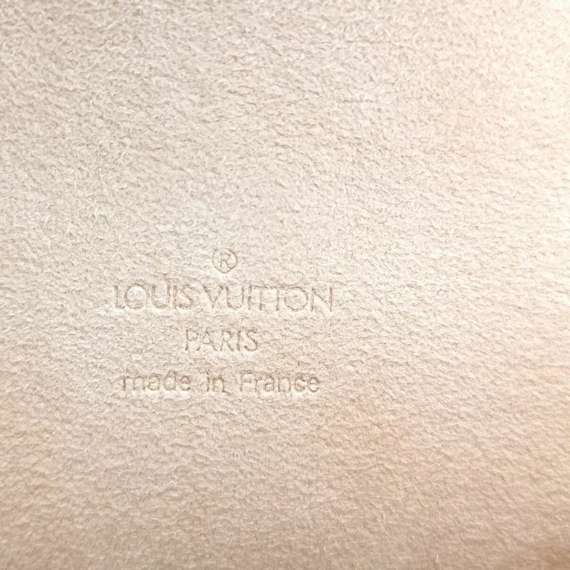js607-louis-vuitton-pochette-florentine