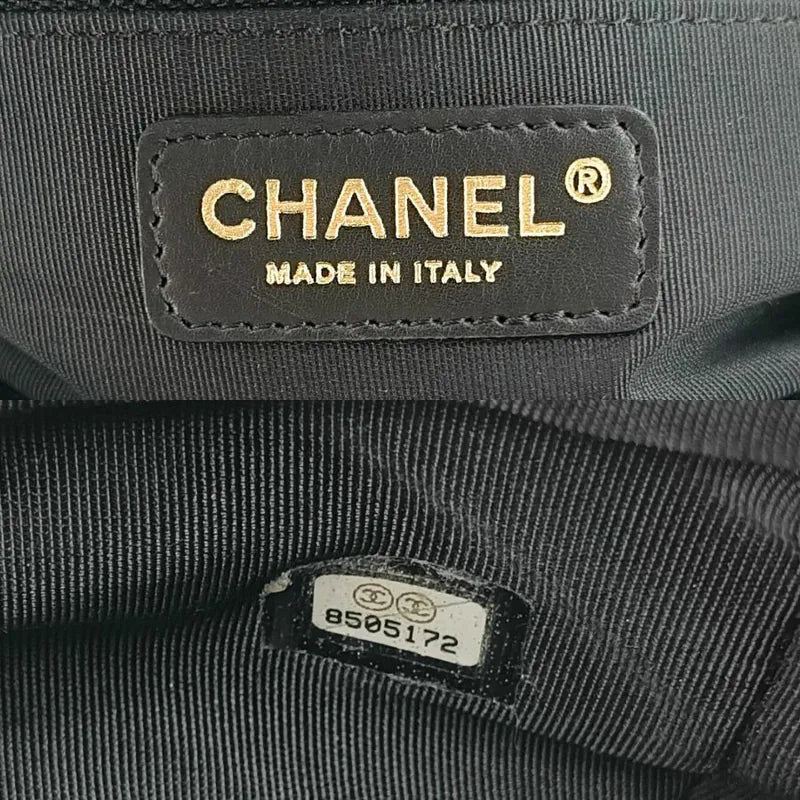 rb192-chanel-vintage-black-caviar-leather-boston-bag