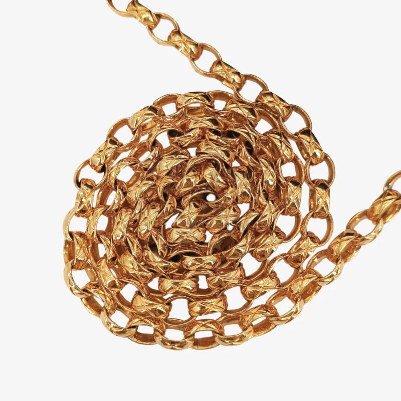 jah178-chanel-vintage-black-lambskin-gold-chain-flap-bag