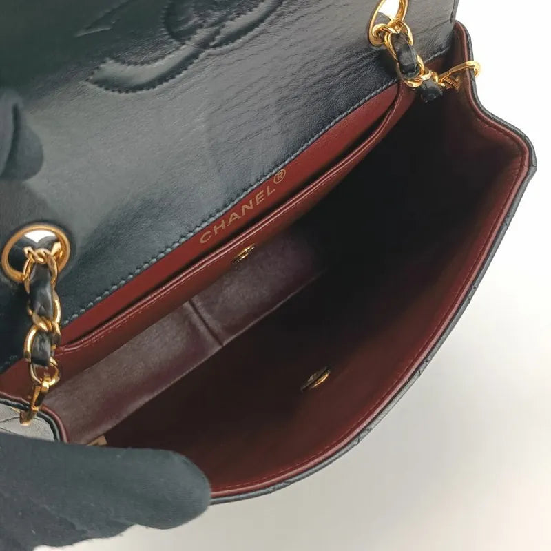 js078-chanel-vintage-black-lambskin-trapezoid-flap-bag