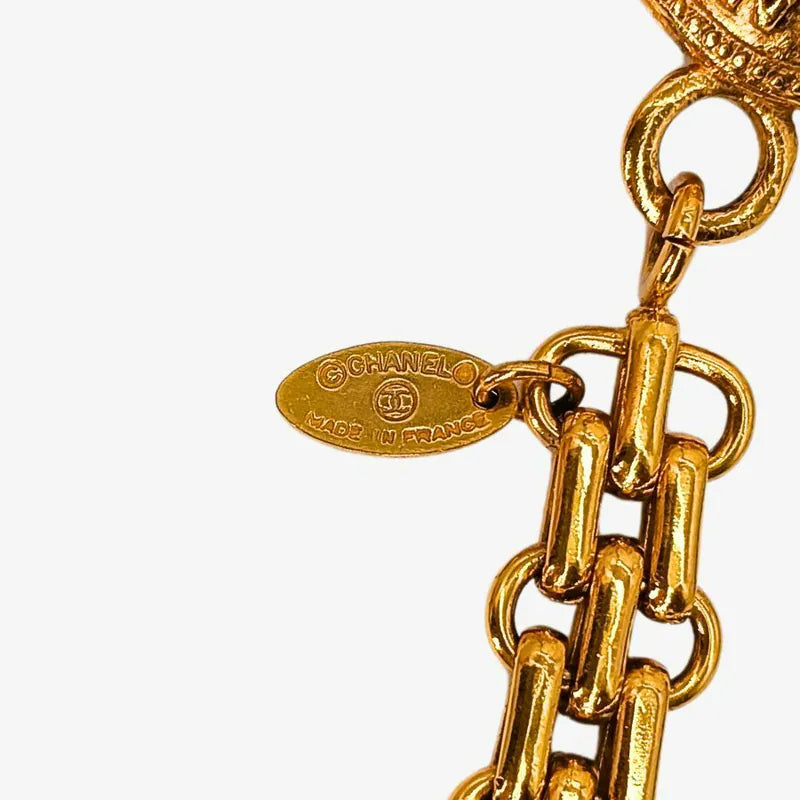 rc234-chanel-gold-key-ring