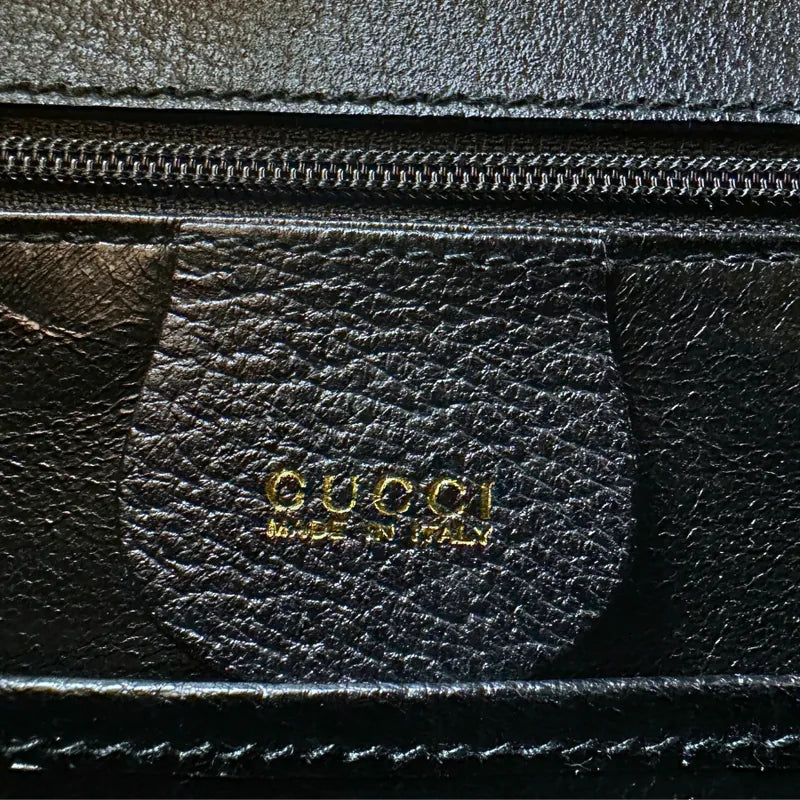 jw392-gucci-vintage-black-pigskin-leather-bamboo-shoulder-bag