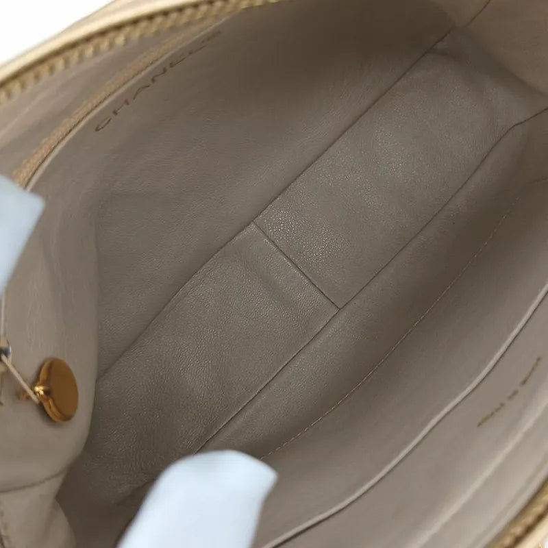 c462-chanel-vintage-gold-lambskin-gold-chain-camera-bag
