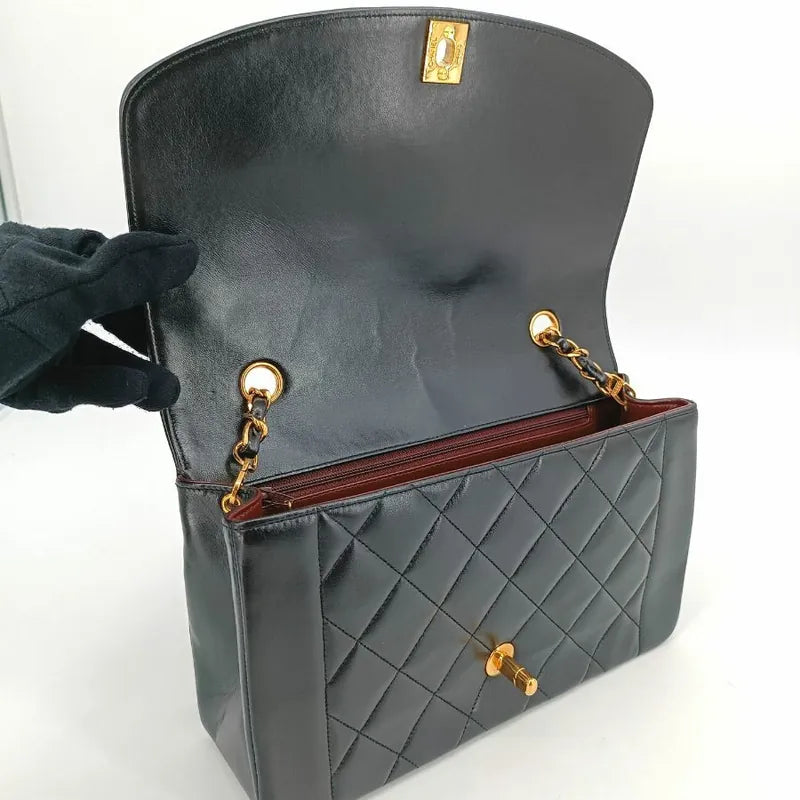 ra086-chanel-vintage-black-lambskin-25cm-diana-flap-bag