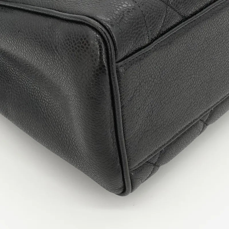 jq614-chanel-vintage-black-caviar-quilted-handbag