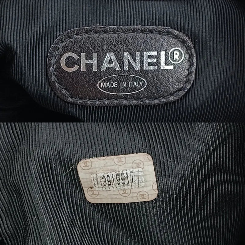 ra992-chanel-vintage-black-lambskin-bucket-bag