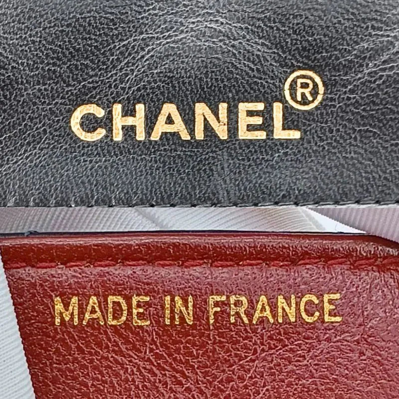 rb378-chanel-vintage-black-lambskin-25cm-diana-flap-bag