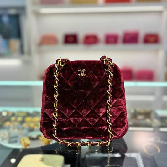 c527-chanel-vintage-burgundy-velvet-shoulder-bag