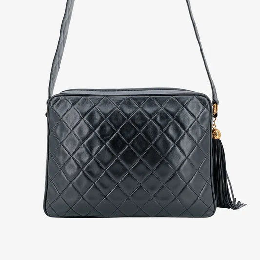 rb768-chanel-vintage-black-lambskin-quilted-camera-bag