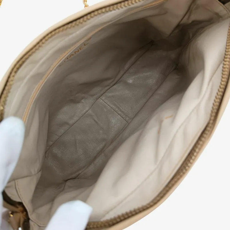 jt786-chanel-vintage-beige-lambskin-tassel-camera-bag