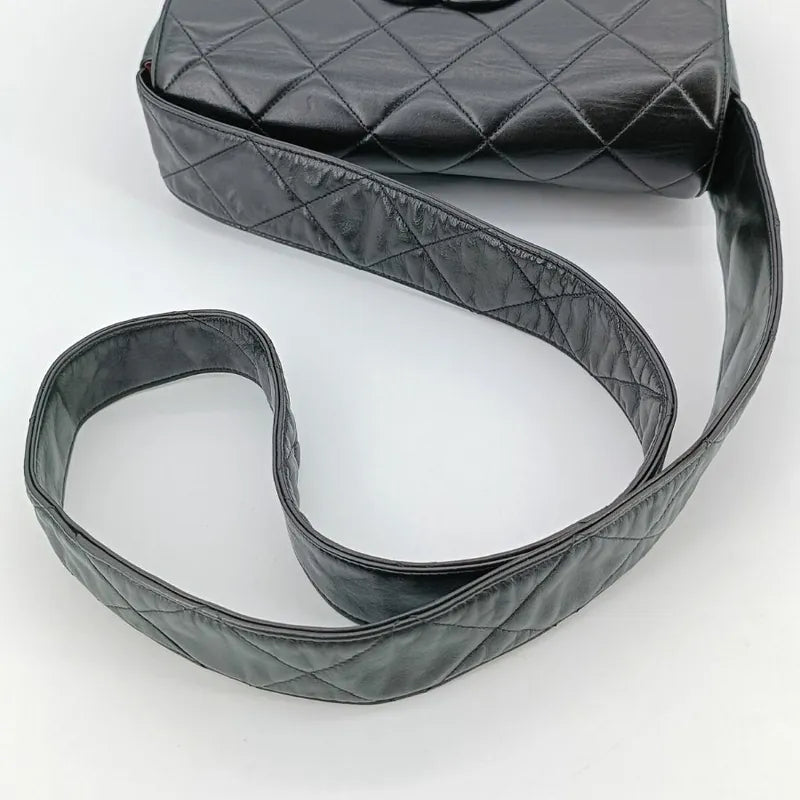 jt256-chanel-vintage-black-lambskin-quilted-flap-bag