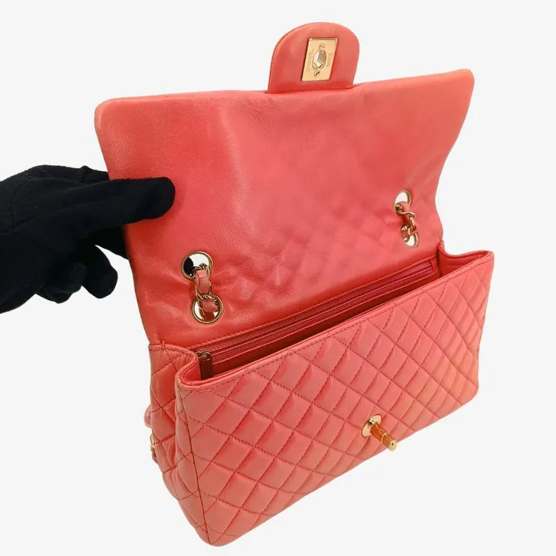 ra066-chanel-vintage-pink-lambskin-valentine-charms-flap-bag