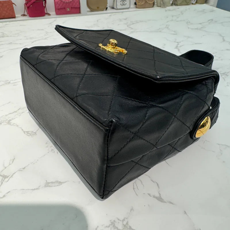 rc443-chanel-vintage-black-lambskin-straight-flap-handbag