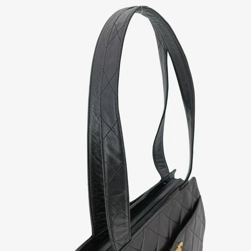 ra845-chanel-vintage-black-lambskin-quilted-tote-bag