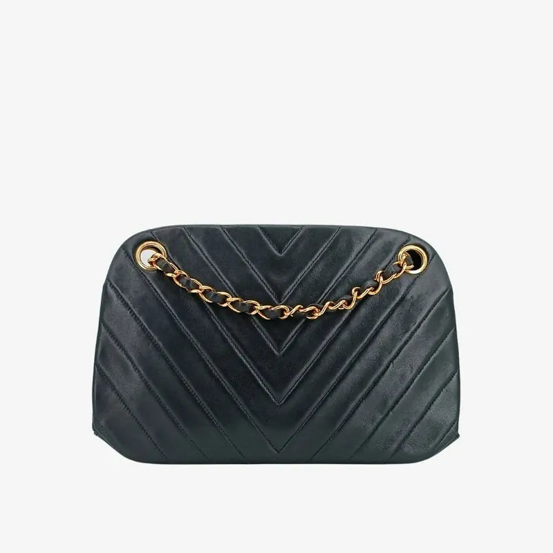 js707-chanel-vintage-black-lambskin-chevron-handbag