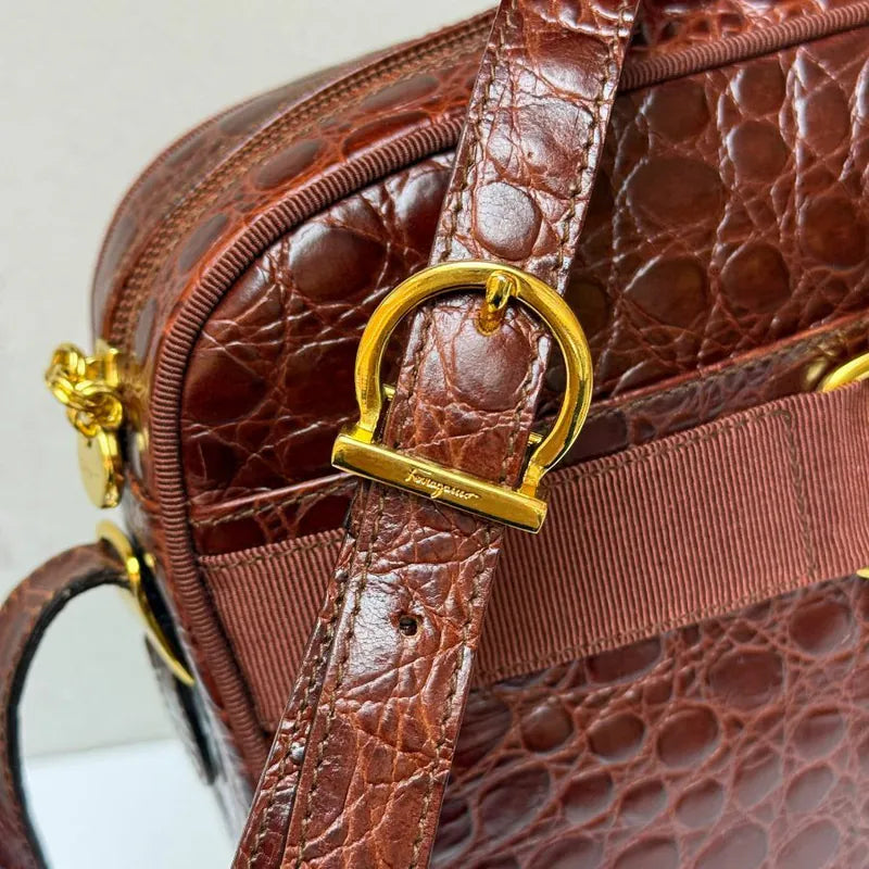 jw584-salvatore-ferragamo-vintage-vara-crocodile-embossed-leather-bag