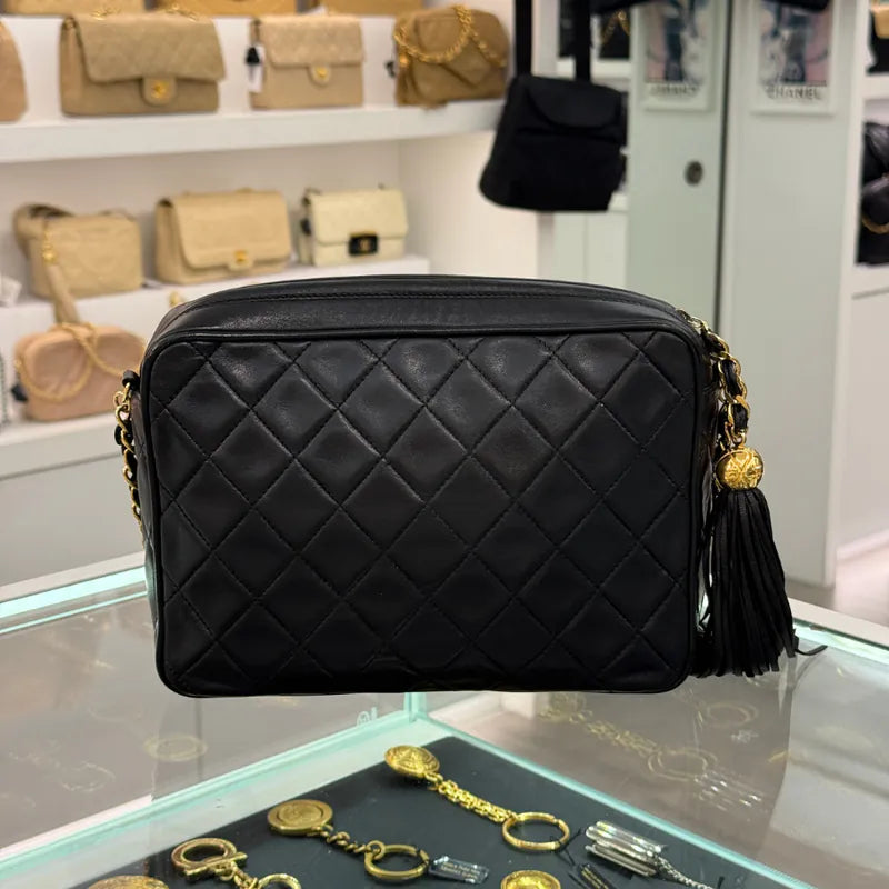 rc613-chanel-black-lambskin-camera-bag