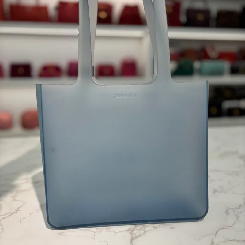 jw566-chanel-vintage-blue-jelly-rubber-tote-bag