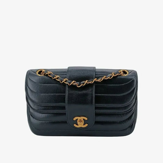 c510-chanel-vintage-black-lambskin-horizontal-stripes-flap-bag
