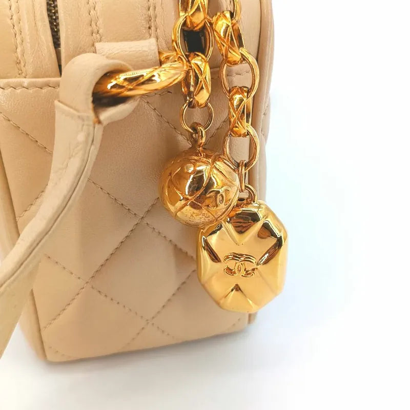 jt051-chanel-vintage-beige-lambskin-quilted-camera-bag