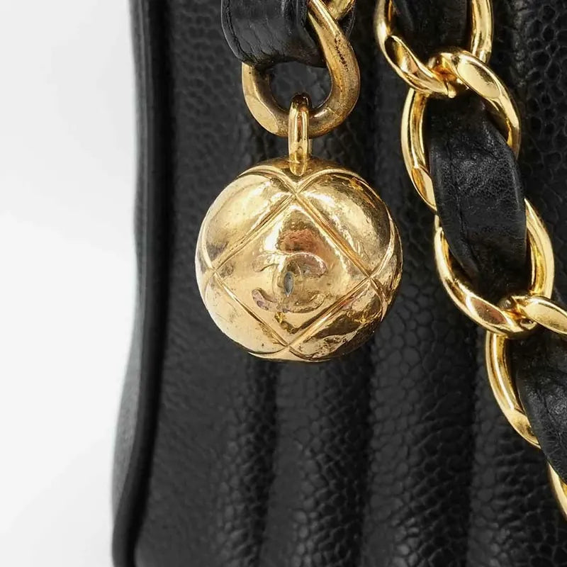 jq981-chanel-vintage-black-caviar-jumbo-flap-bag