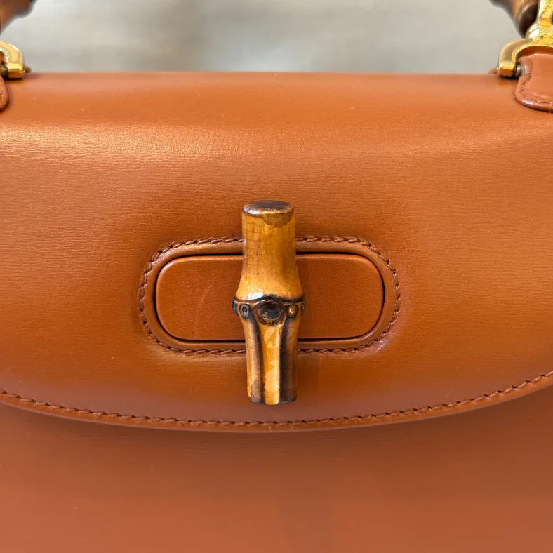 rc052-gucci-vintage-brown-box-leather-bamboo-top-handle-shoulder-bag