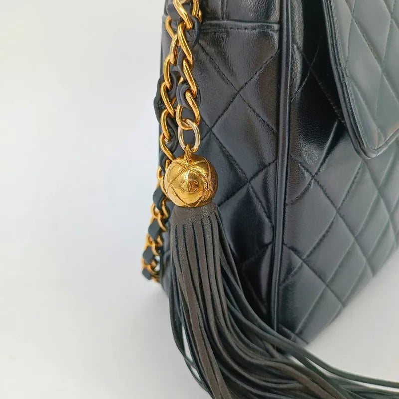 rb355-chanel-vintage-black-lambskin-quilted-camera-bag
