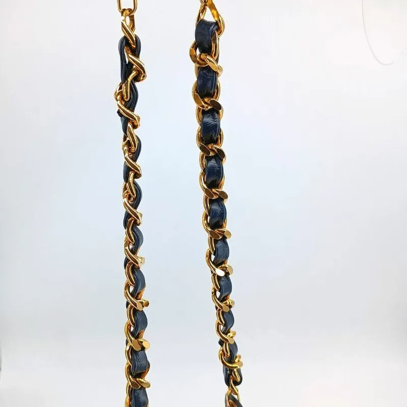 jt041-chanel-vintage-navy-lambskin-bucket-bag